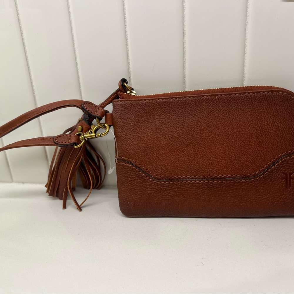 NWOT Frye Paige Wristlet Wallet with Leather Fringe Tassel in cognac color
